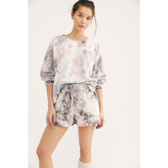 Free People Kelly Washed sweatshirt and shorts set - Picture 3 of 8